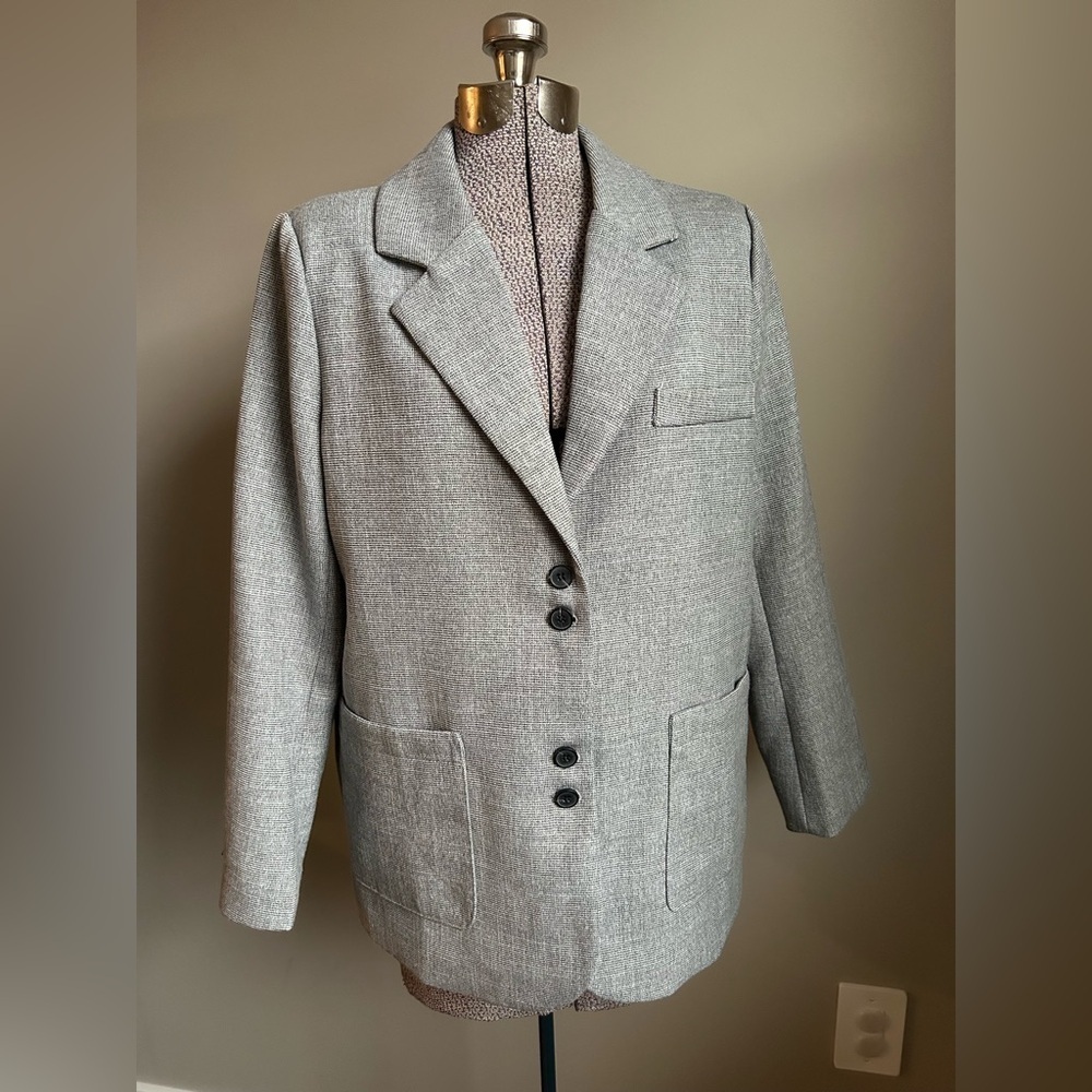 Little Mountain Vancouver small shop tweed grey black Blazer business casual - Picture 5 of 11